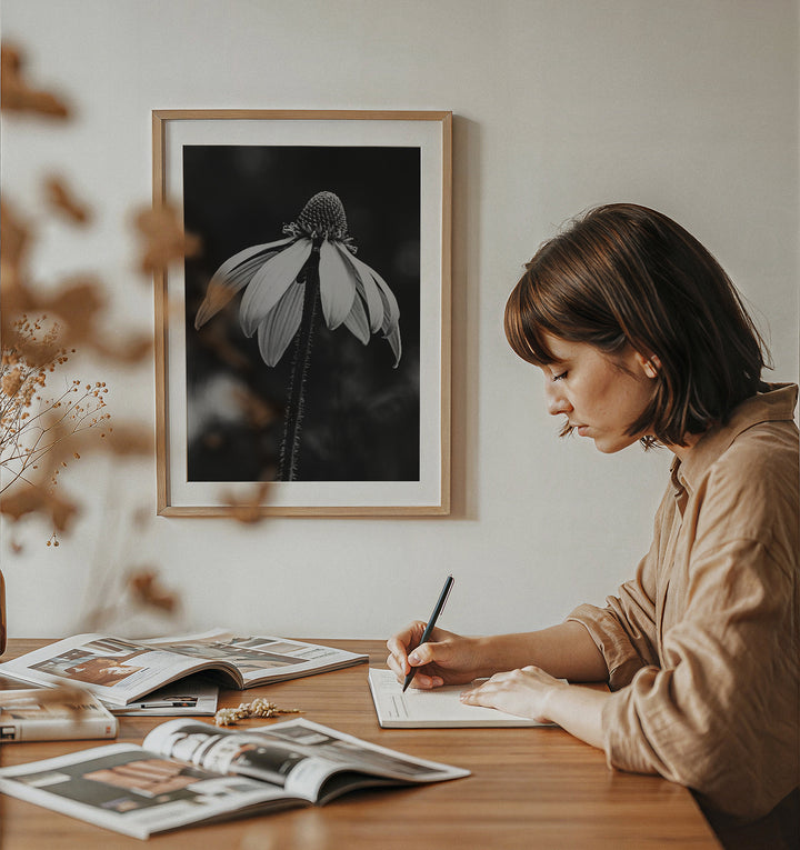 Solitary Bloom – Black & White Botanical Wall Art (Digital Download)